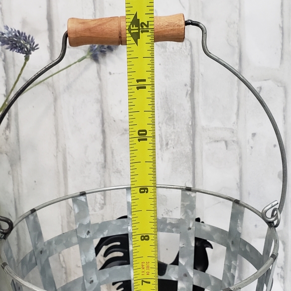 Rooster Galvanized Metal Planter Basket - Picture 6 of 7